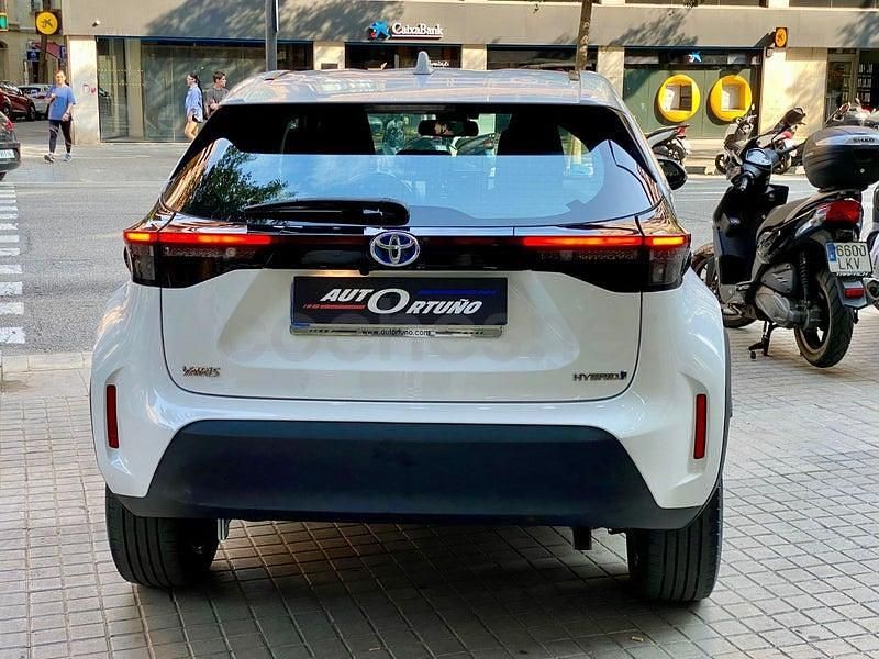 Usado Toyota Yaris Cross Active 116 CV (85 kW) 2023 Blanco SUV