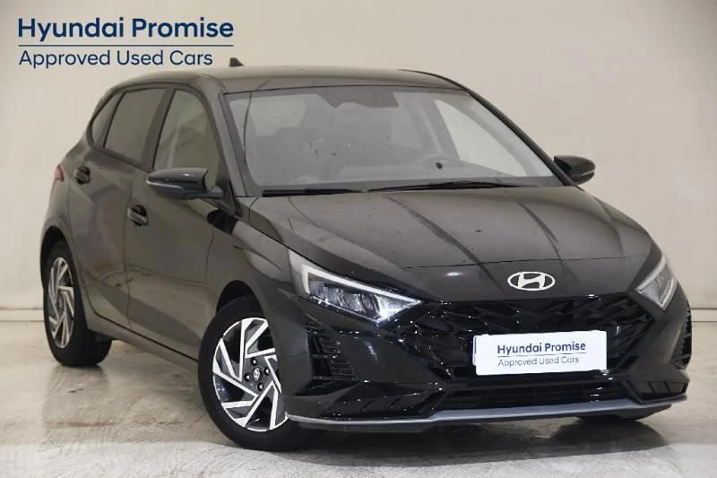 Usado Hyundai i20 100 CV (73 kW) 2025 Negro Utilitario
