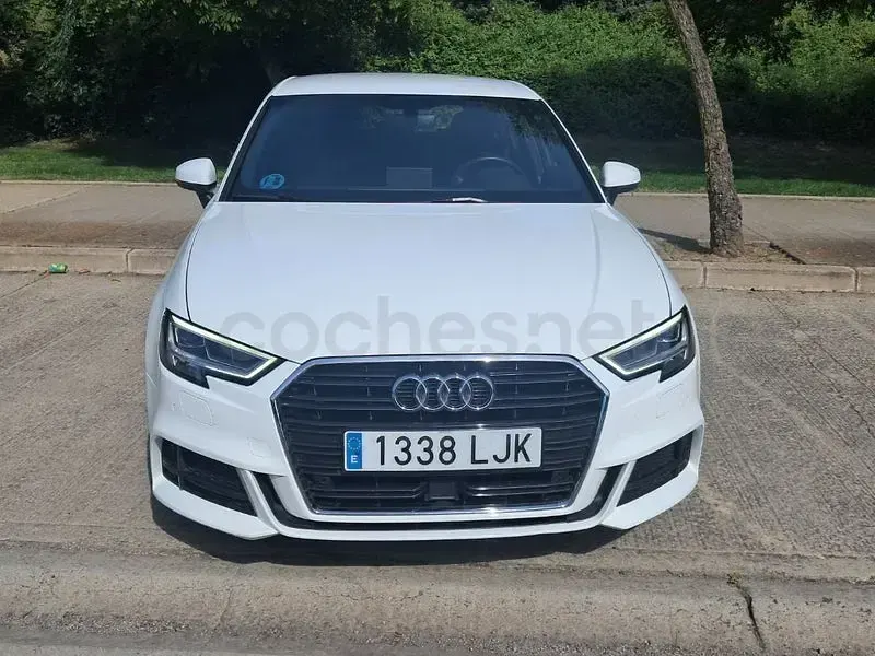 Używany Audi A3 S-Line 150 KM (110 kW) 2020 Biały Sedan/Limuzyna