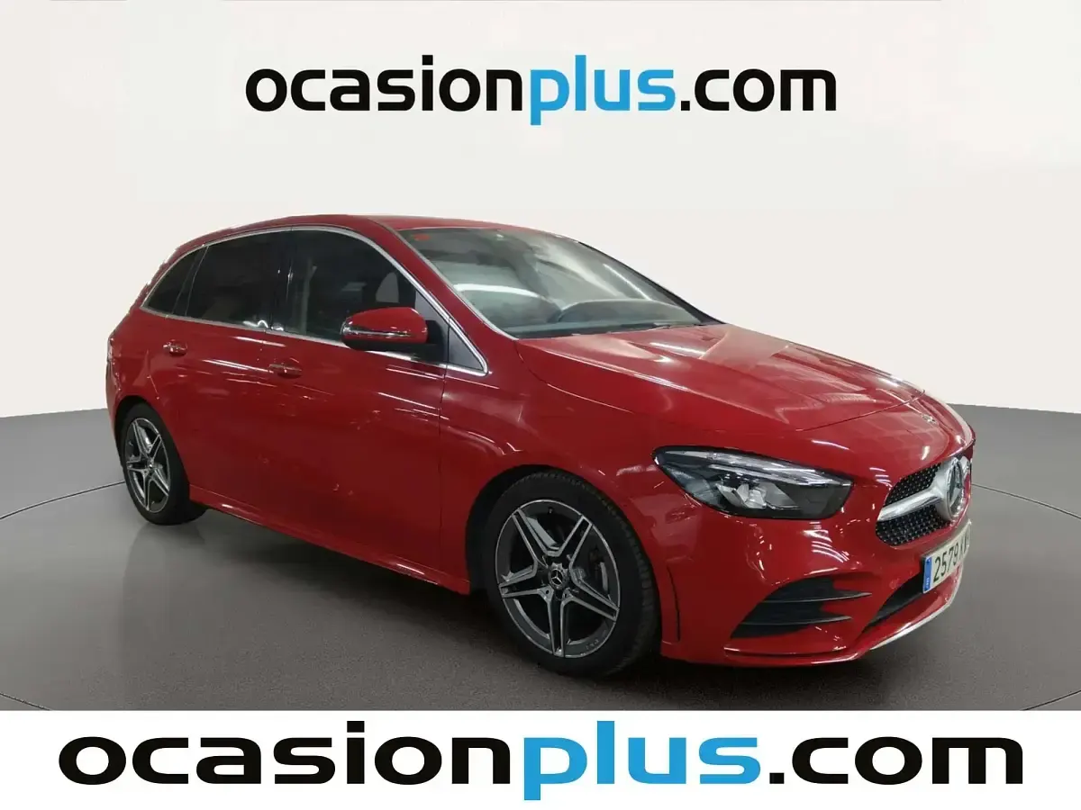 Usado Mercedes B200 150 CV (110 kW) 2019 Rojo Utilitario