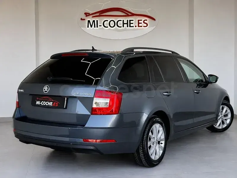 Usado Skoda Octavia Style 115 CV (84 kW) 2019 Blanco Berlina