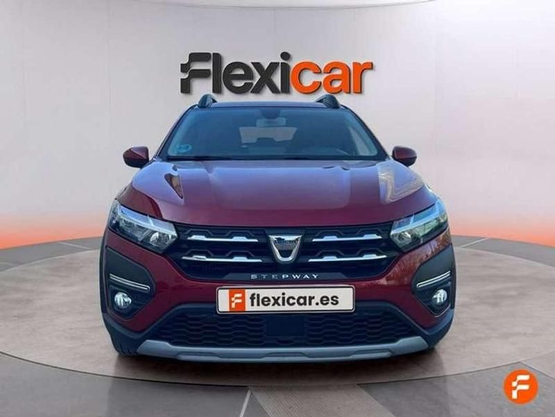 Usado Dacia Sandero Essentiel 91 CV (66 kW) 2022 Rojo Utilitario