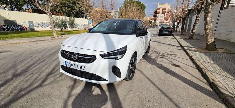 Blanco Usado 2021 Opel Corsa-e Elegance Utilitario | 14.990 € (Precio justo) - Imagen 1/4