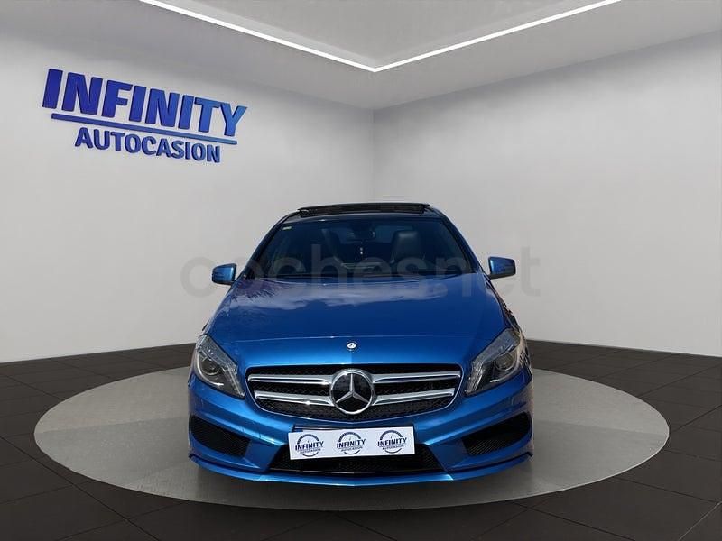 Usado Mercedes A200 AMG line 156 CV (114 kW) 2013 Azul Berlina