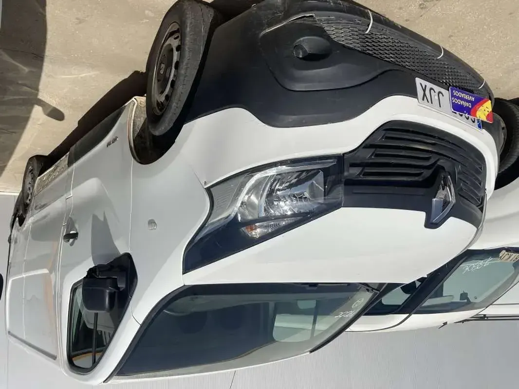 Usado Renault Trafic 114 CV (83 kW) 2015 Blanco Monovolumen