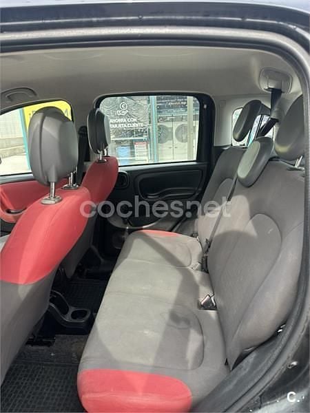 Usado Fiat Panda Lounge 69 CV (50 kW) 2014 Negro Utilitario