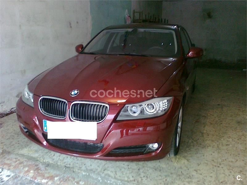 Usado BMW 318 Comfort Edition 143 CV (105 kW) 2010 Granate Berlina