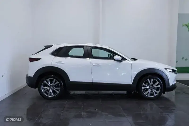 Usado Mazda CX-30 Exclusive-Line 122 CV (89 kW) 2024 Blanco SUV