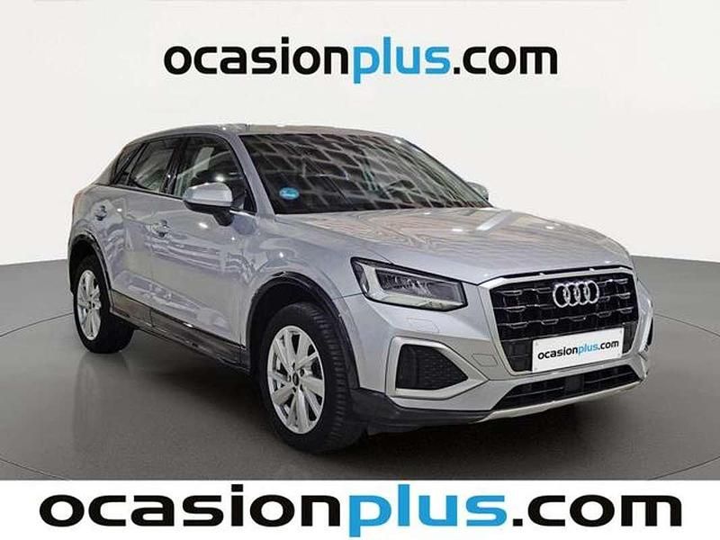 Usado Audi Q2 Advanced 150 CV (110 kW) 2023 Plateado SUV