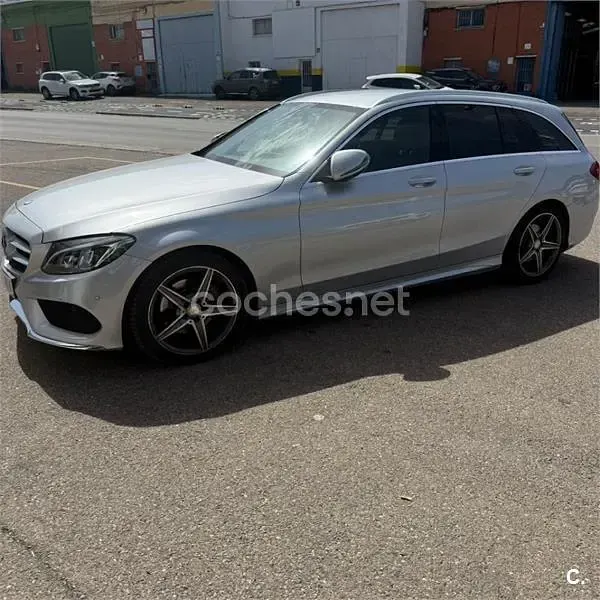 Usado Mercedes C220 Avantgarde 170 CV (125 kW) 2015 Gris / plata Familiar
