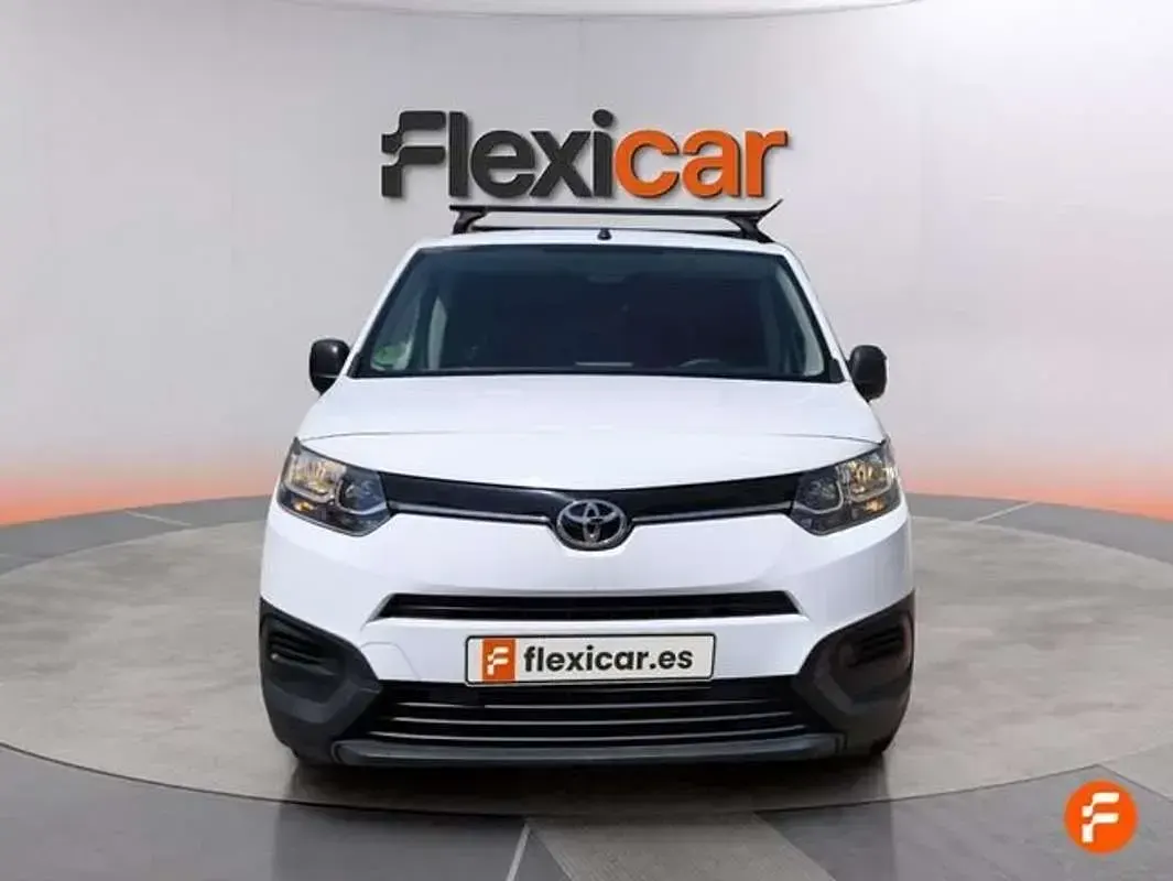 Usado Toyota Proace City City 102 CV (75 kW) 2020 Blanco Monovolumen
