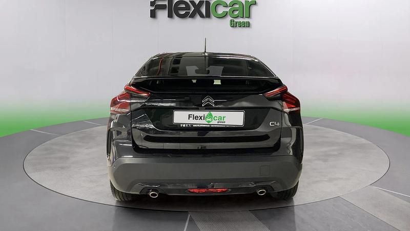 Usado Citroën C4 Feel 131 HP (96 kW) 2021 Preto Citadino
