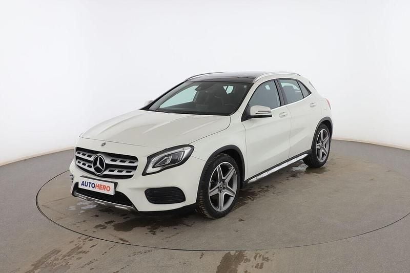 Blanco Usado 2017 Mercedes GLA200 AMG line SUV | 22.099 € (Precio justo) - Imagen 1/3