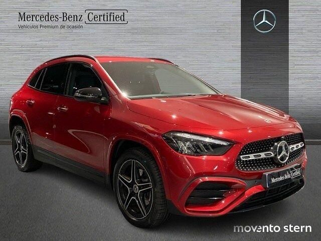 Usado Mercedes GLA250 AMG line 218 CV (160 kW) 2023 Rojo SUV