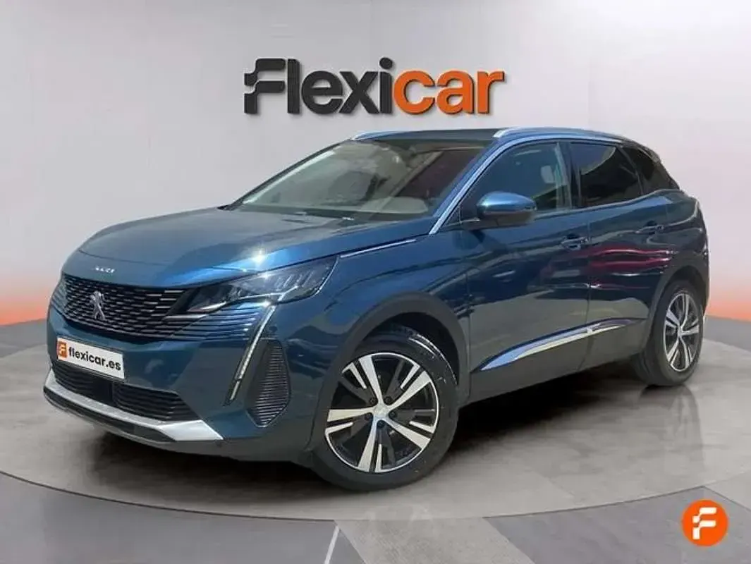 Usado Peugeot 3008 Active 131 CV (96 kW) 2021 Verde SUV
