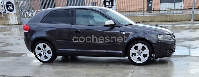 Usado Audi A3 Ambition 140 CV (102 kW) 2004 Marrón Utilitario