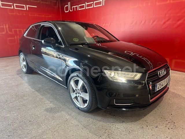 Usado Audi A3 116 CV (85 kW) 2017 Negro Berlina