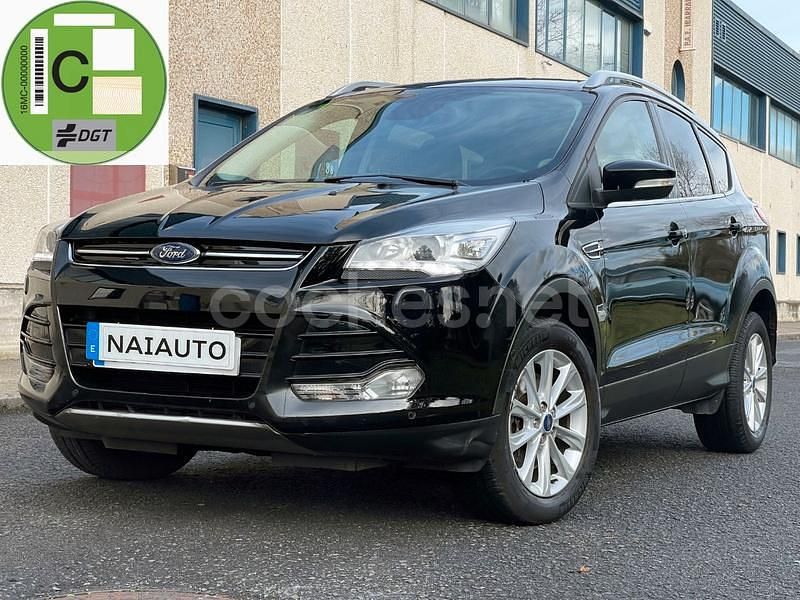 Negro Usado 2016 Ford Kuga Titanium SUV | 13.900 € (Precio justo) - Imagen 1/4