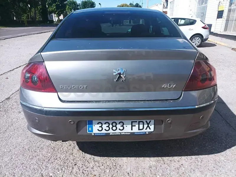 Usado Peugeot 407 Sport 136 CV (100 kW) 2007 Marrón Berlina