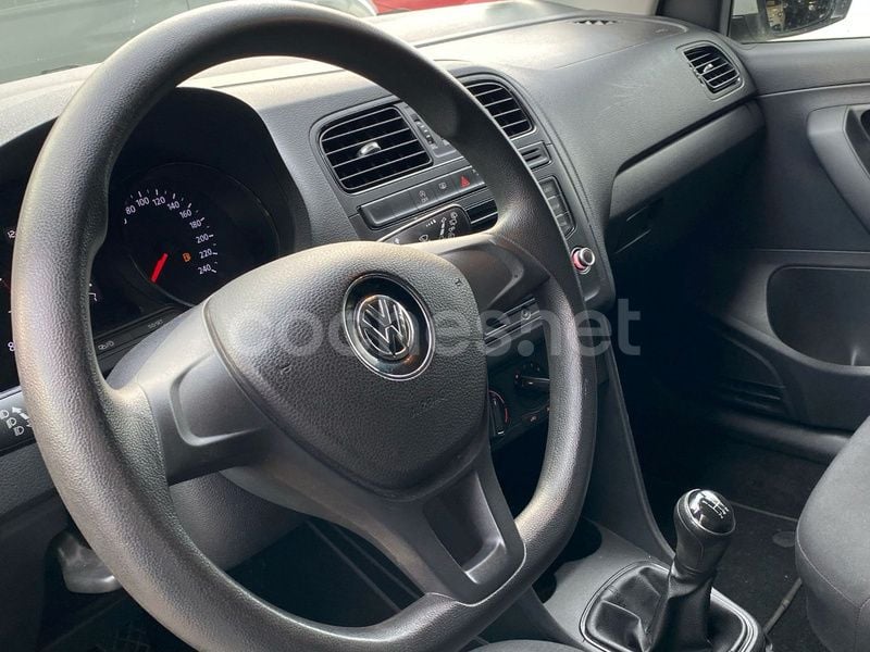 Usado VW Polo Edition 60 CV (44 kW) 2015 Blanco Berlina