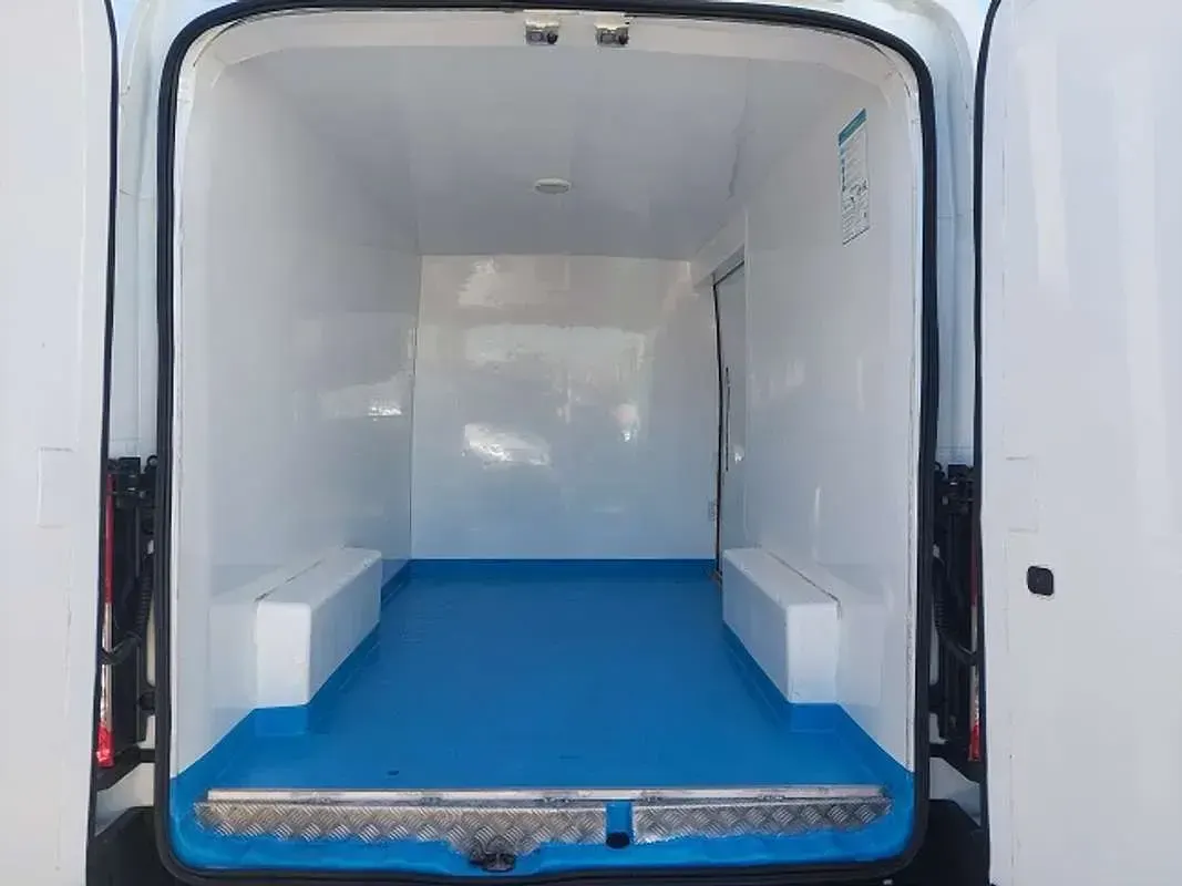 Usado Ford Transit Trend 131 CV (96 kW) 2021 Blanco Van