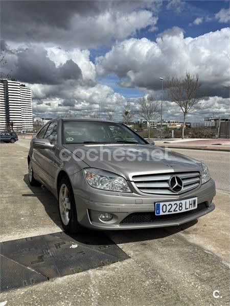Gris / plata Usado 2009 Mercedes CLC200 Utilitario | 5999 € - Imagen 1/4