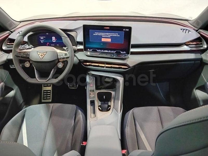 Usado Cupra Terramar 204 CV (150 kW) 2025 Gris / plata SUV