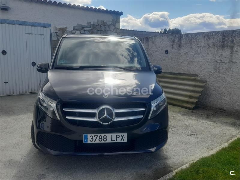 Negro Usado 2021 Mercedes V220 Monovolumen | 38.900 € (Precio justo) - Imagen 1/4