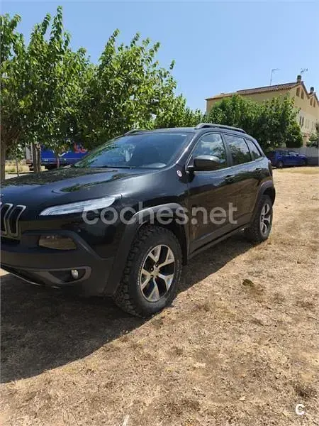 Usado Jeep Cherokee Trailhawk 271 CV (199 kW) 2015 Negro SUV