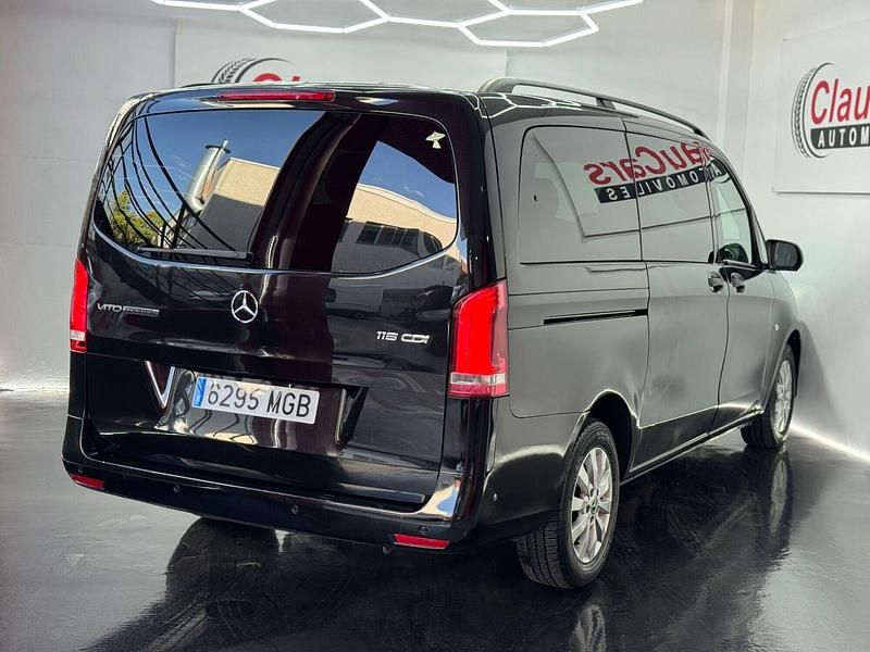 Usado Mercedes Vito 163 CV (119 kW) 2017 Negro Van