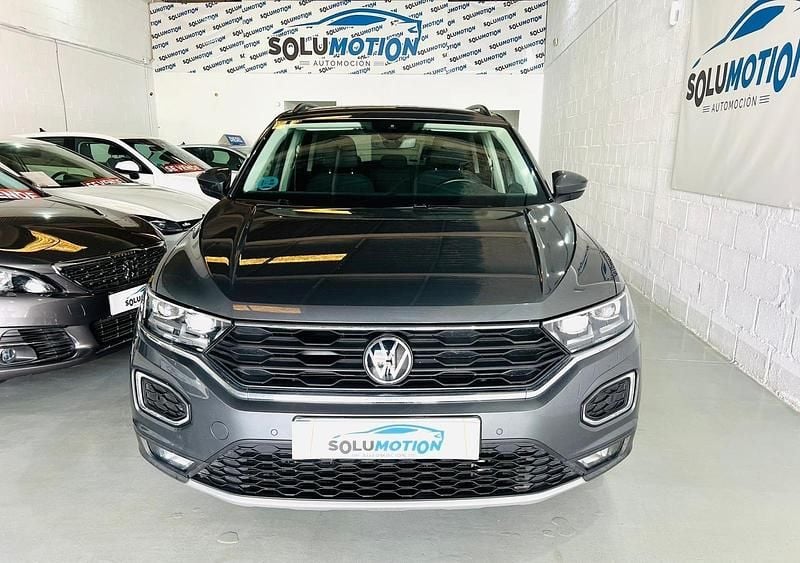 Usado VW T-Roc Advance 115 CV (84 kW) 2021 Gris SUV