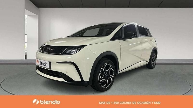 Blanco Usado 2024 BYD Dolphin Comfort Utilitario | 24.518 € (Precio justo) - Imagen 1/4