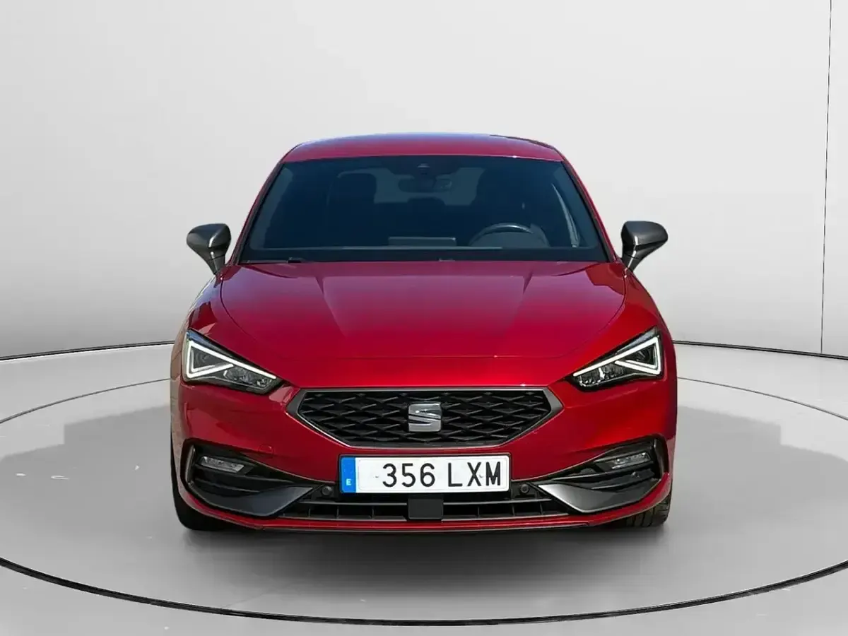 Usado Seat Leon FR 150 CV (110 kW) 2022 Rojo Berlina