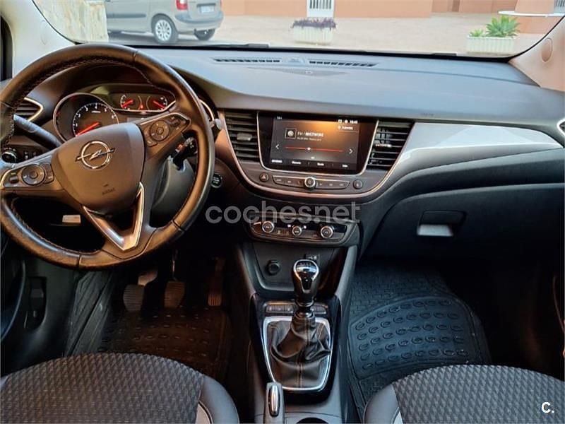 Usado Opel Crossland X Design Edition 102 CV (75 kW) 2020 Azul SUV