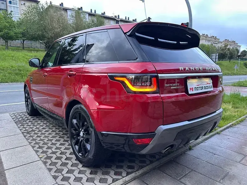 Begagnad Land Rover Range Rover Sport HSE 300 HK (220 kW) 2019 Röd SUV