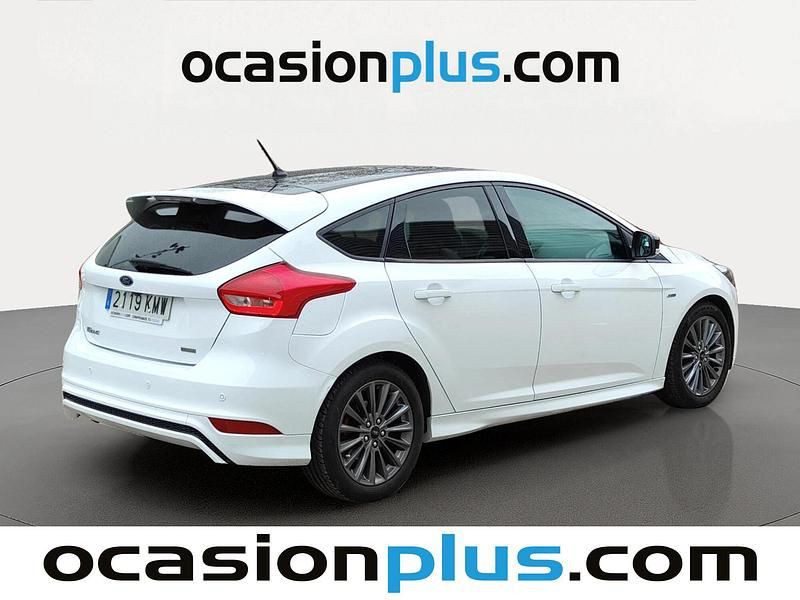 Usado Ford Focus ST-Line 125 CV (91 kW) 2018 Blanco
