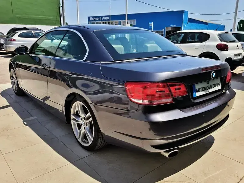 Usado BMW 320 Cabriolet 170 CV (125 kW) 2010 Azul Descapotable
