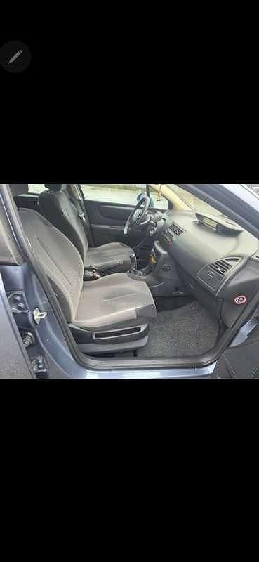 Usado Citroën C4 90 CV (66 kW) 2005 Gris Utilitario