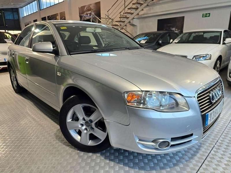 Usado Audi A4 163 CV (119 kW) 2006 Gris Berlina