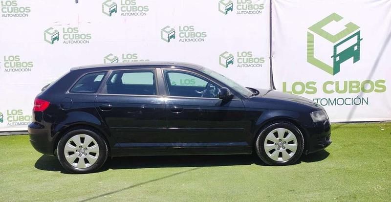 Usado Audi A3 Ambiente 105 CV (77 kW) 2009 Negro Berlina