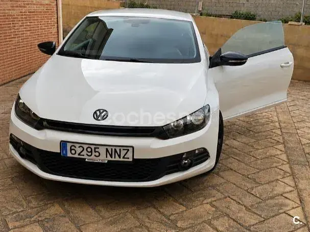 Usado VW Scirocco 160 CV (117 kW) 2011 Blanco Coupe