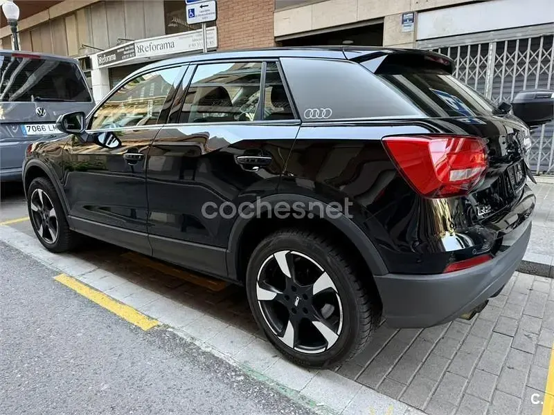 Usado Audi Q2 Design 150 CV (110 kW) 2017 Negro SUV