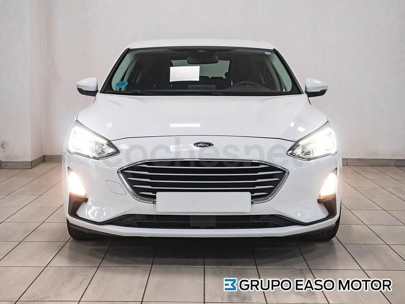 Usado Ford Focus Trend 120 CV (88 kW) 2022 Blanco Berlina