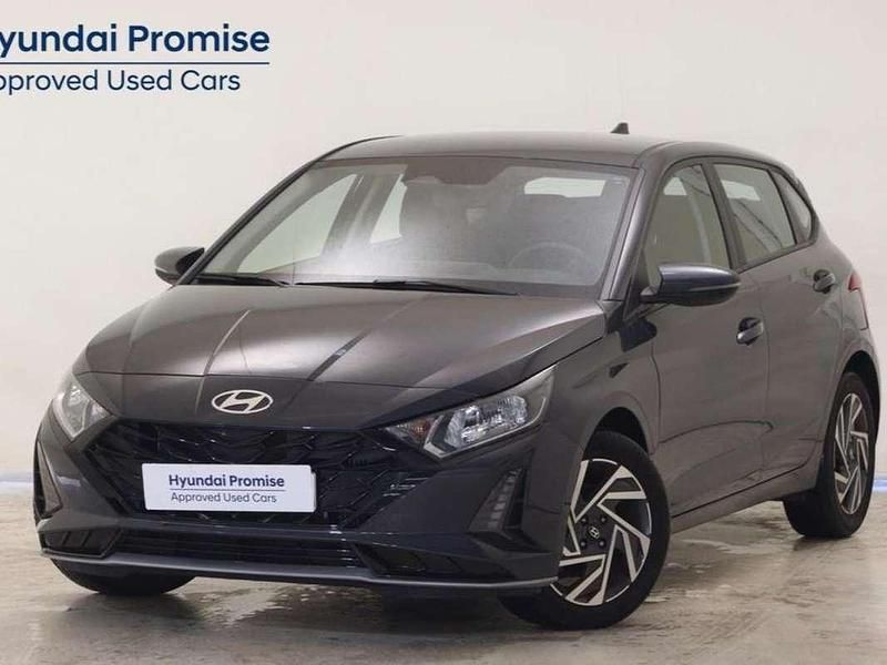 Gris Usado 2024 Hyundai i20 Utilitario | 15.500 € (Buen precio) - Imagen 1/4
