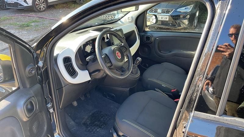 Usado Fiat Panda 70 CV (51 kW) 2024 Negro Utilitario