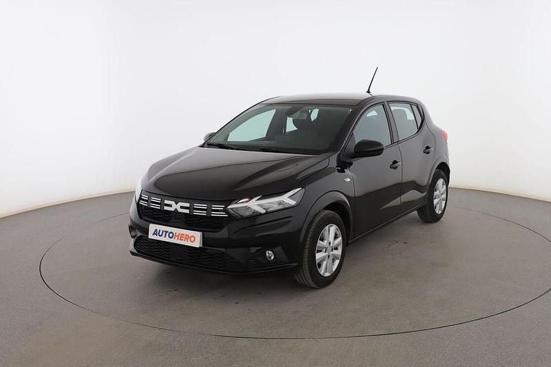 Negro Usado 2023 Dacia Sandero Expression Utilitario | 14.099 € (Precio justo) - Imagen 1/3
