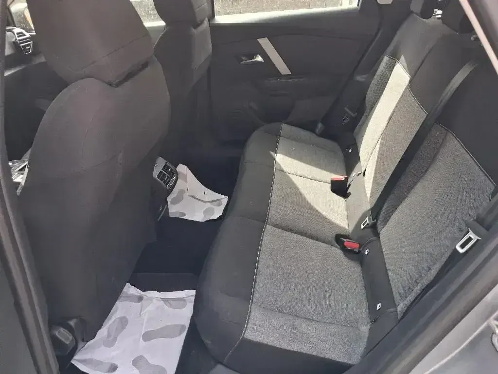 Usado Citroën C4 100 CV (73 kW) 2024 Gris SUV