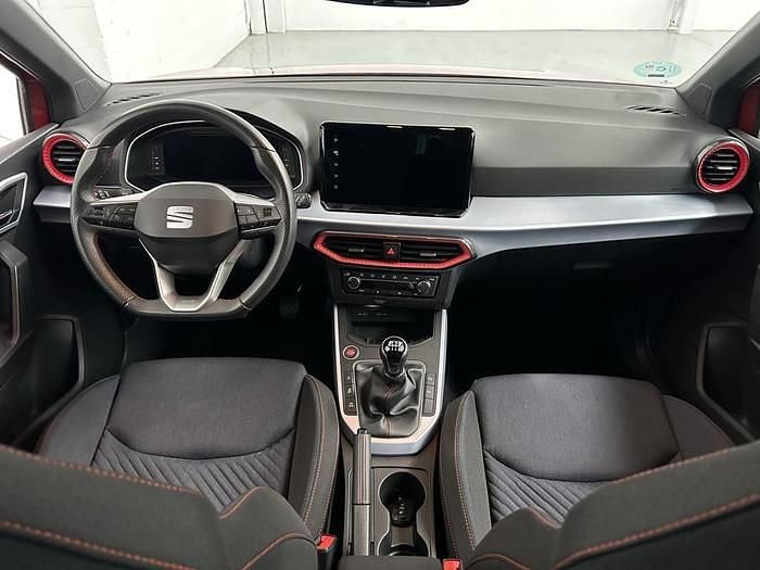 Usado Seat Arona FR 115 CV (84 kW) 2025 Blanco SUV