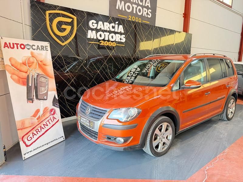 Naranja Usado 2010 VW Touran Monovolumen | 7900 € (Buen precio) - Imagen 1/4