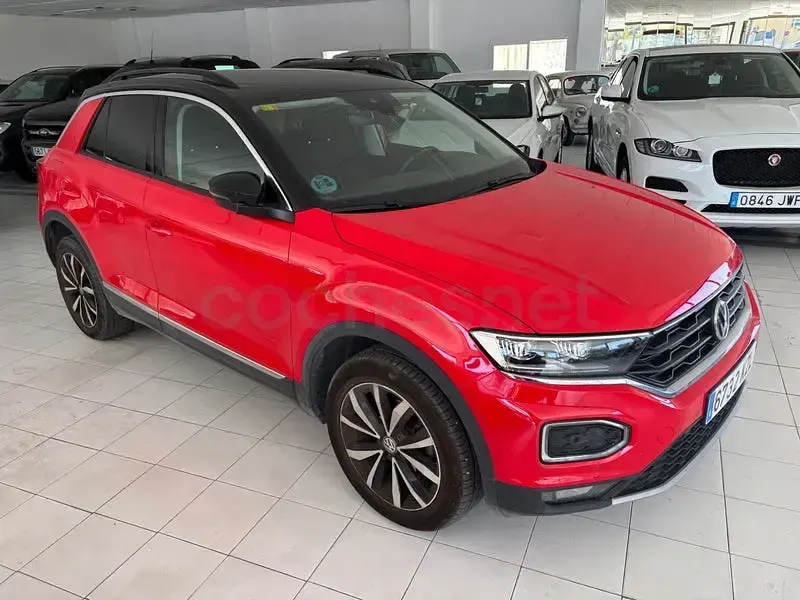 Usado VW T-Roc Edition 115 CV (84 kW) 2019 Rojo SUV